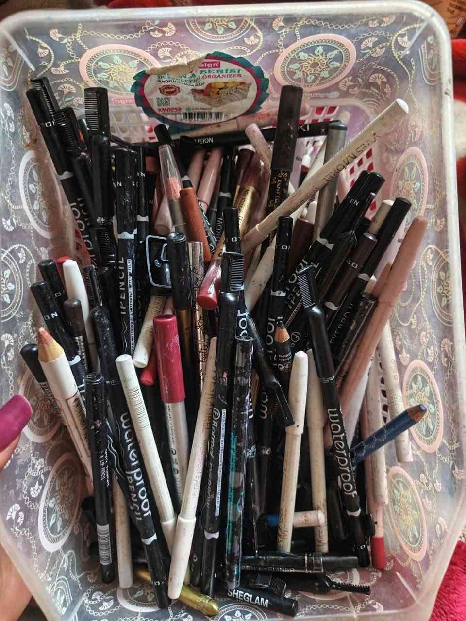 أهلا وسهلا بنوتات الحلوات مشروعي صغير من داخل البيت إلي تحب المكياج وباسعار مناسبه خلي تدخل خاص المكان ناحيه الوحده الابطال سعر والحجز خاص


**إذا كنت صاحب هذا الإعلان وتريد حذفه لأي سبب، رجاءا أرسل رسالة إلى الدعم الفني**