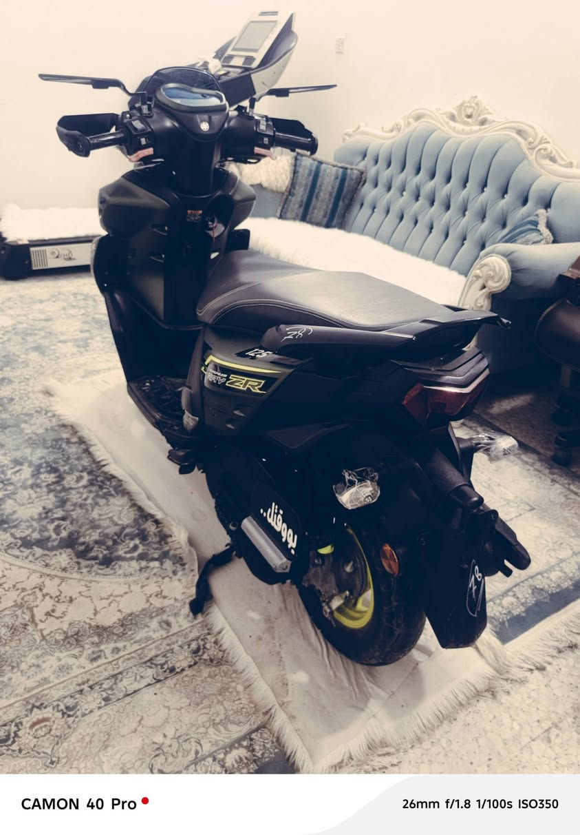 للتواصل ***********
 محرك لايلون نعومه فول دهن كل  15يوم  موتل الدراجه ماشيه 7000 
بيه شخوط بكفر واحد قليله كفاله عامه من كلشي
سعره ثنين و١٠٠وبيه مجال قليل للشراي.
