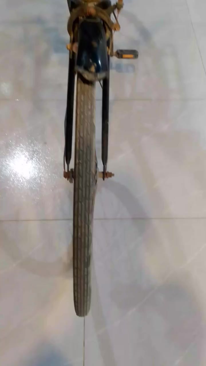 سلام عليكم شباب عندي بيسكل نضيف كلشي ماعوزه  حجم 7وعشرين رايده اب 80 وبي مجال الشراي يجي خاص


**إذا كنت صاحب هذا الإعلان وتريد حذفه لأي سبب، رجاءا أرسل رسالة إلى الدعم الفني**