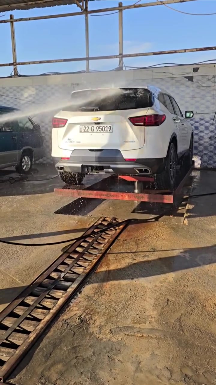 🚘 للبيع | شيفرولية بلايزر Premier موديل 2024 🚘
🔹 الفئة: Premier (أعلى فئة – فول مواصفات) 🔹 اللون: أبيض صدفي 🔹 المحرك: 3.6 لتر V6 (ستة سلندر) 🔹 الممشى: 25 ألف كم 🔹 الرقم: أربيل
حالة السيارة: ✅ جاملغ وبنيد فقط، بدون أي دواخل. ✅ السيارة نظيفة جدًا وبحالة ممتازة.
أبرز المواصفات: ▪️ جنوط قياس 20 ▪️ لايتات زينون مع LED ▪️ بصمة للأبواب الأربعة + تشغيل بصمة ▪️ سقف بانوراما ▪️ كاميرات محيطية 360° ▪️ رادار أمامي مانع تصادم ▪️ نظام الحفاظ على المسار ▪️ رادار النقاط العمياء ▪️ حساسات أمامية وخلفية ▪️ مقاعد جلد أسود بتطريز أحمر أصلي ▪️ تحكم كهربائي للمقاعد الأمامية ▪️ ذاكرة لمقعد السائق ▪️ شاشة معلومات كبيرة ▪️ تبريد أمامي وخلفي ▪️ تدفئة للمقاعد الأمامية ▪️ باب خلفي كهربائي ▪️ تشغيل عن بُعد ▪️ سايد بريك إلكتروني ▪️ نظام صوت BOSE ▪️ تحكم كامل من المقود (بلوتوث، مثبت سرعة، أوامر صوتية) ▪️ نظام ABS ووسائل أمان متقدمة ➕ والعديد من المواصفات الأخرى.
💰 السعر المطلوب: 215 ورقة
📞 للاستفسار: ***********
📍 العنوان: كربلاء – طويريج
