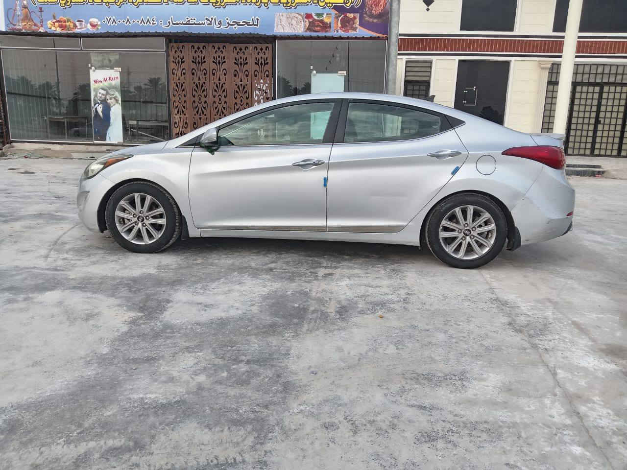 السلام عليكم ورحمة الله وبركاته
النترا موديل 2015 وارد امريكي فول مواصفات بصمه فتحه اشاير بالمري أشارت ترحيب كشن كهربائي تدفئة كشنات خلفي امامي شاشه جبيره السيارة سنور موجود ويه الصور 
السعر 128 وبيها مجال للطيبين رقم انكليزي 2030تسقط السنويه رقم بغداد مكان السياره حله نادر 2 رقم الهاتف *********** حلة, بابل
