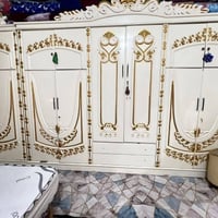 غرفه اخشاب • ثقيله • مستعملة سنة