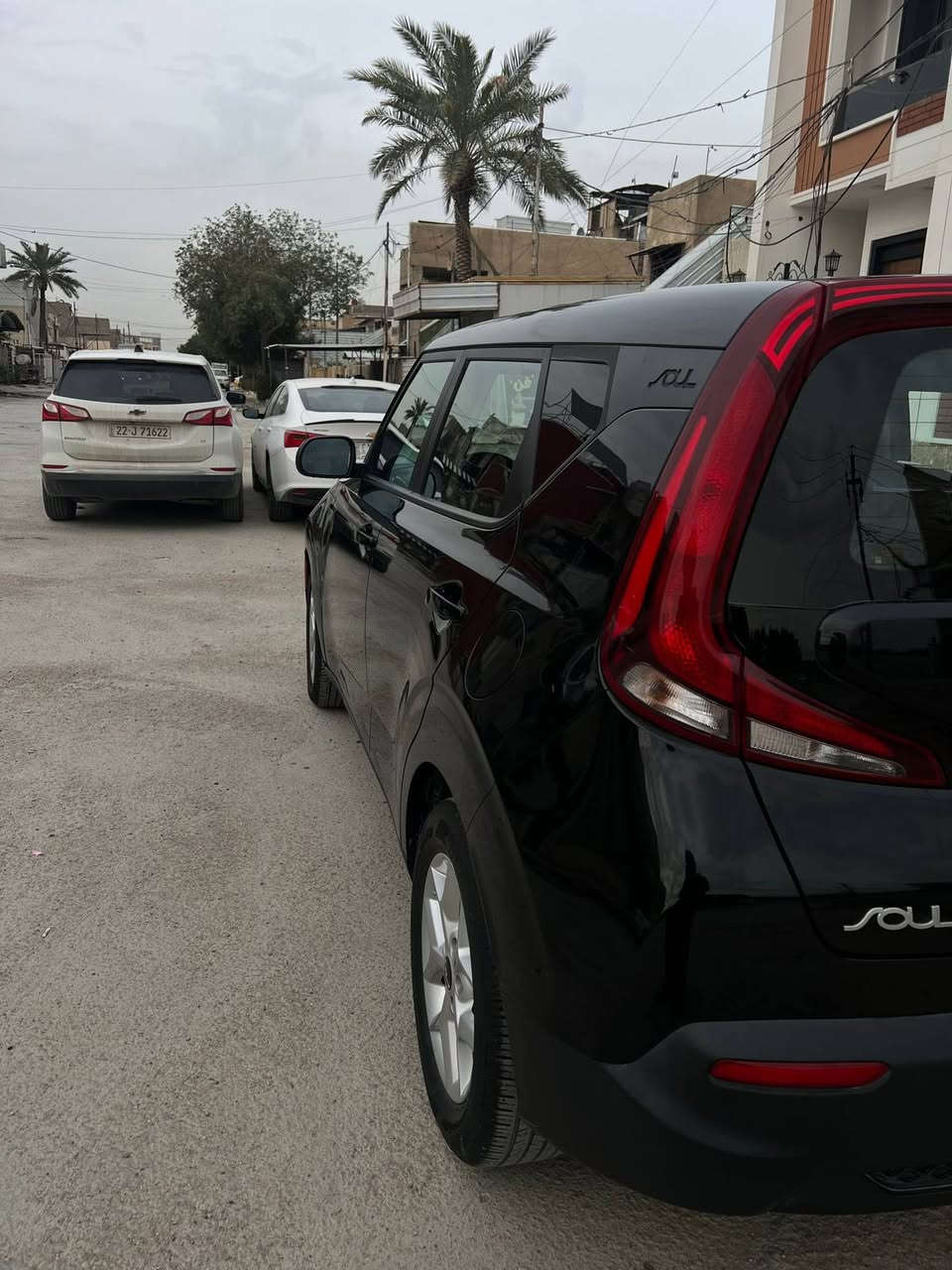 كيا سول موديل 2022 حادثها فقط بنيد السعر 135 السيارة بدون ايرباك كفالة والدواخل كفالة 
رادارات وتحديد مسار وكامرة دوارة ماشية 75 الف جديدة بعدها هنا بل عراق صار شخطين بل باب وموضحة بل صور 
رقمي *********** مكينة 2000
