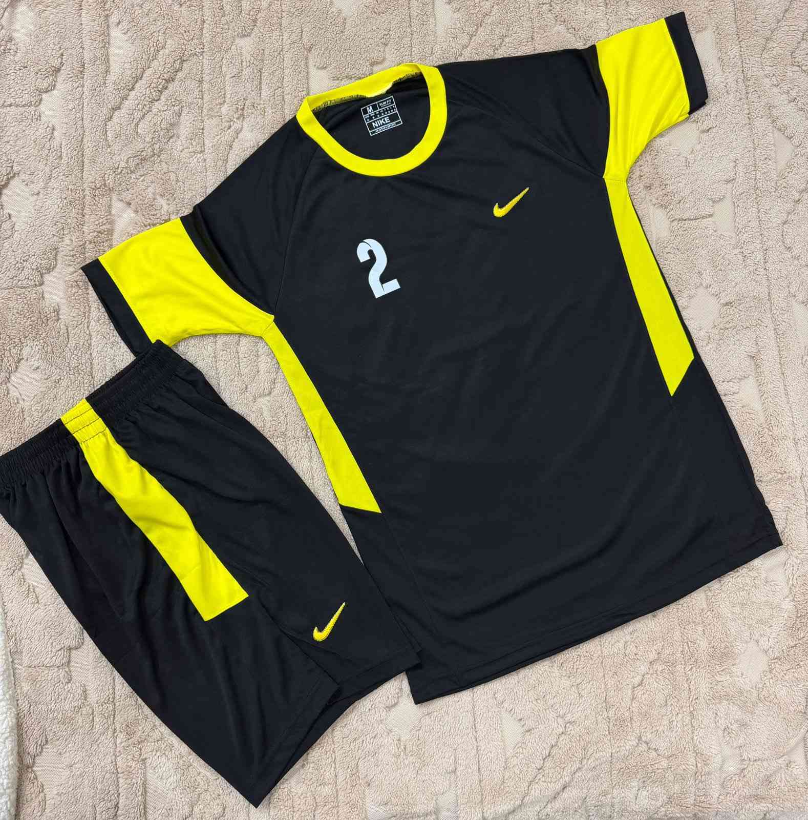 دريس وشورت درجة اولى
مرقم صدر وظهر وشورت 

سعر الدرزن 65 الف فقط 

قالب جبير راهي 
قياسات m,l,xl,xxl  

توصيل 5 لكل العراق


**إذا كنت صاحب هذا الإعلان وتريد حذفه لأي سبب، رجاءا أرسل رسالة إلى الدعم الفني**