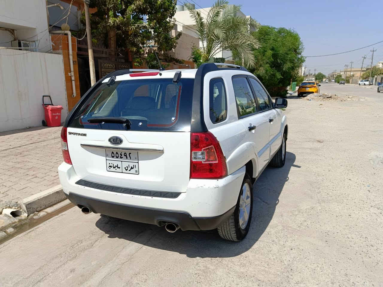 سلام عليكم سبورتج 2009 خليجي للبيع 🛑
محرك 4 سلندر 2000 كفالة كير ومكينة 🛑
السيارة مكفولة من الصبغ والتبديل 🛑
رقم السيارة سليمانية 55492 وسنوية باسمي تحويل مباشر🛑
تدفئة وتبريد شغال والكهربائيات شغالة شاشة تاب🛑 
السيارة ماشية 200 الف🛑
سعر السيارة 120 وبيها مجال للشراي 🛑 للاستفسار اتصل على هذا الرقم ***********🛑
