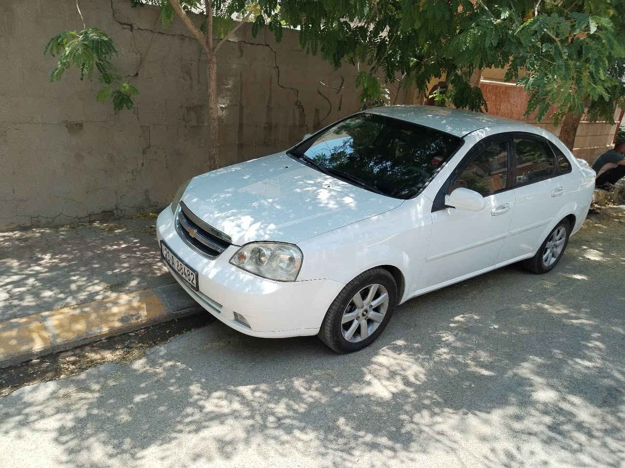 موديل ٢٠١١ كير اوتوماتيك ماشية ١٧٨ بيه شبرين صبغ كير ومحرك شرط تايرات جديدة تبريد شرط اي نقص مابيه وبيه بطاقة بنزين.
*********** رقم صاحب السيارة
اني مكلف بالنشر كركوك, العراق
