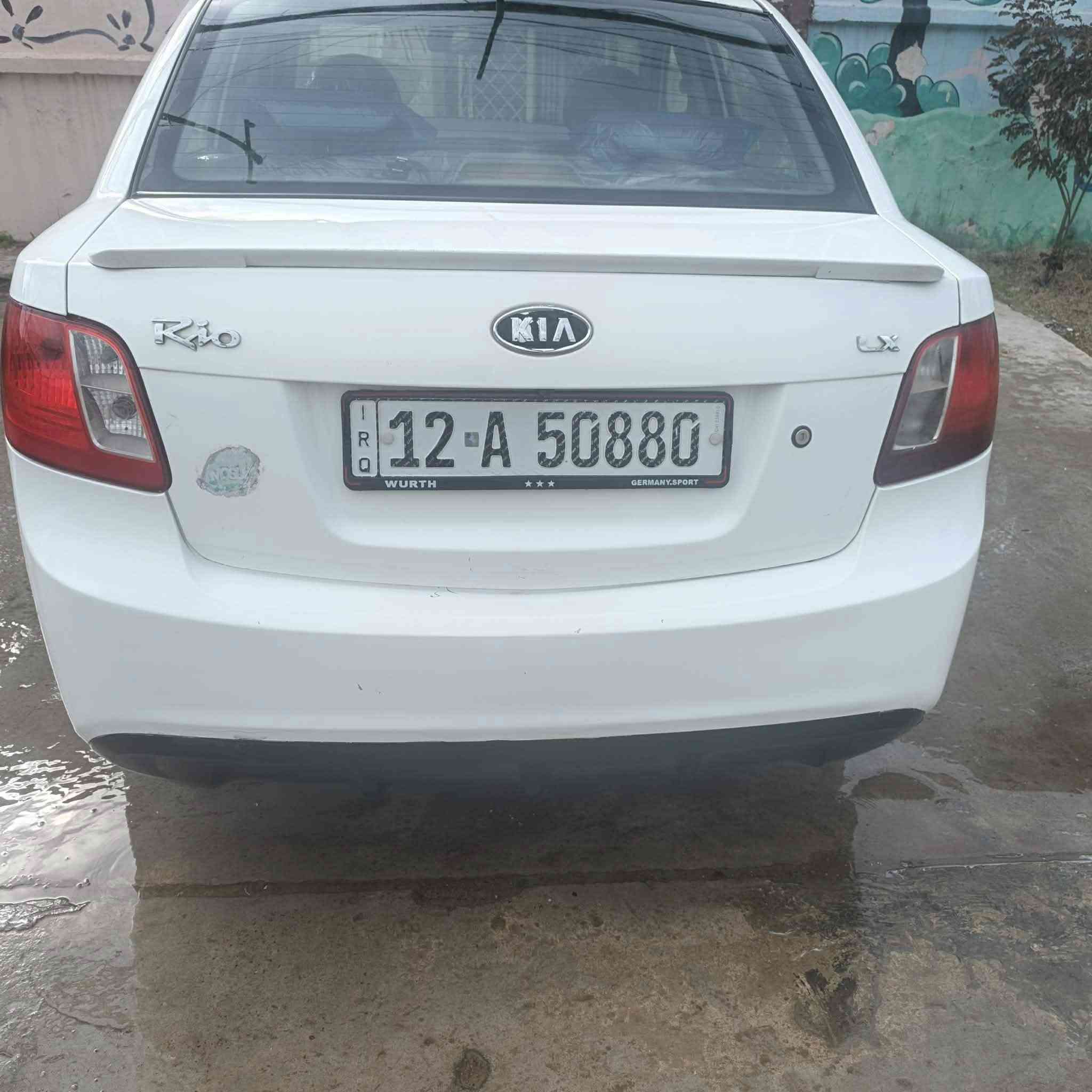 السلام عليكم ورحمة الله اقره المنشور قبل لا تخابر حبي أمريكي  كيه ريو محرك بدايه صرف محرك 16و بيها جاملغ اليمين كدام بها داخل قاعده مال دبل و كابون بانزين وبسمنه السيارة ثاني يوم التحويل 92$
***********اتصل
