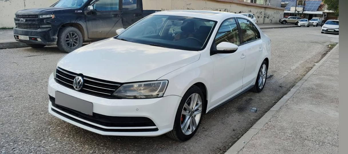 السلام عليكم
🔹 جيتا 2015 خليجي

🔹 محرك 2000 مرغوب

🔹 كير ومحرك وتبريد بشرط

🔹 رقم وسنوية جديد

🔹 رقم أربيل

🔹 مكفولة كفالة عامة

🔹 بيها 3 مكانات بارد

🔹 الكهربائيات كلها على وضع الشركة

📍 مكان السيارة: أربيل

💰 مراوس حسب القناعة


**إذا كنت صاحب هذا الإعلان وتريد حذفه لأي سبب، رجاءا أرسل رسالة إلى الدعم الفني**