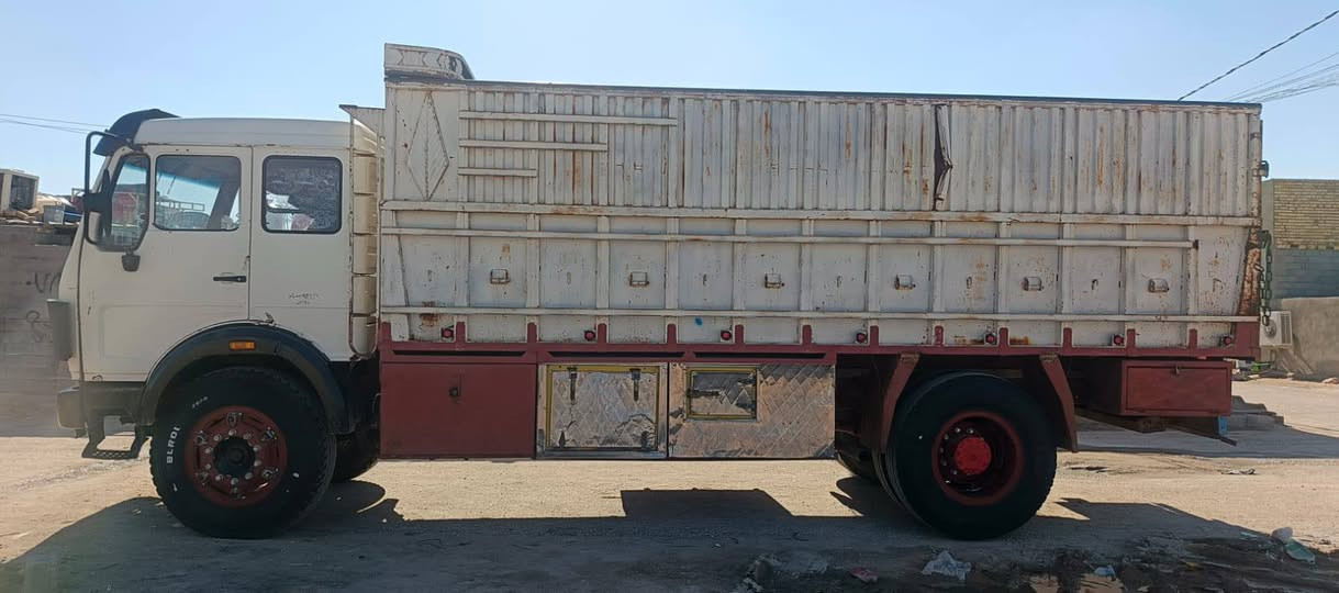 للبيع البي 83 سياره جاهزه الى العمل كير  160 ماكينه 28 محسن واللي يحب يستفسر على هذا الرقم ***********
