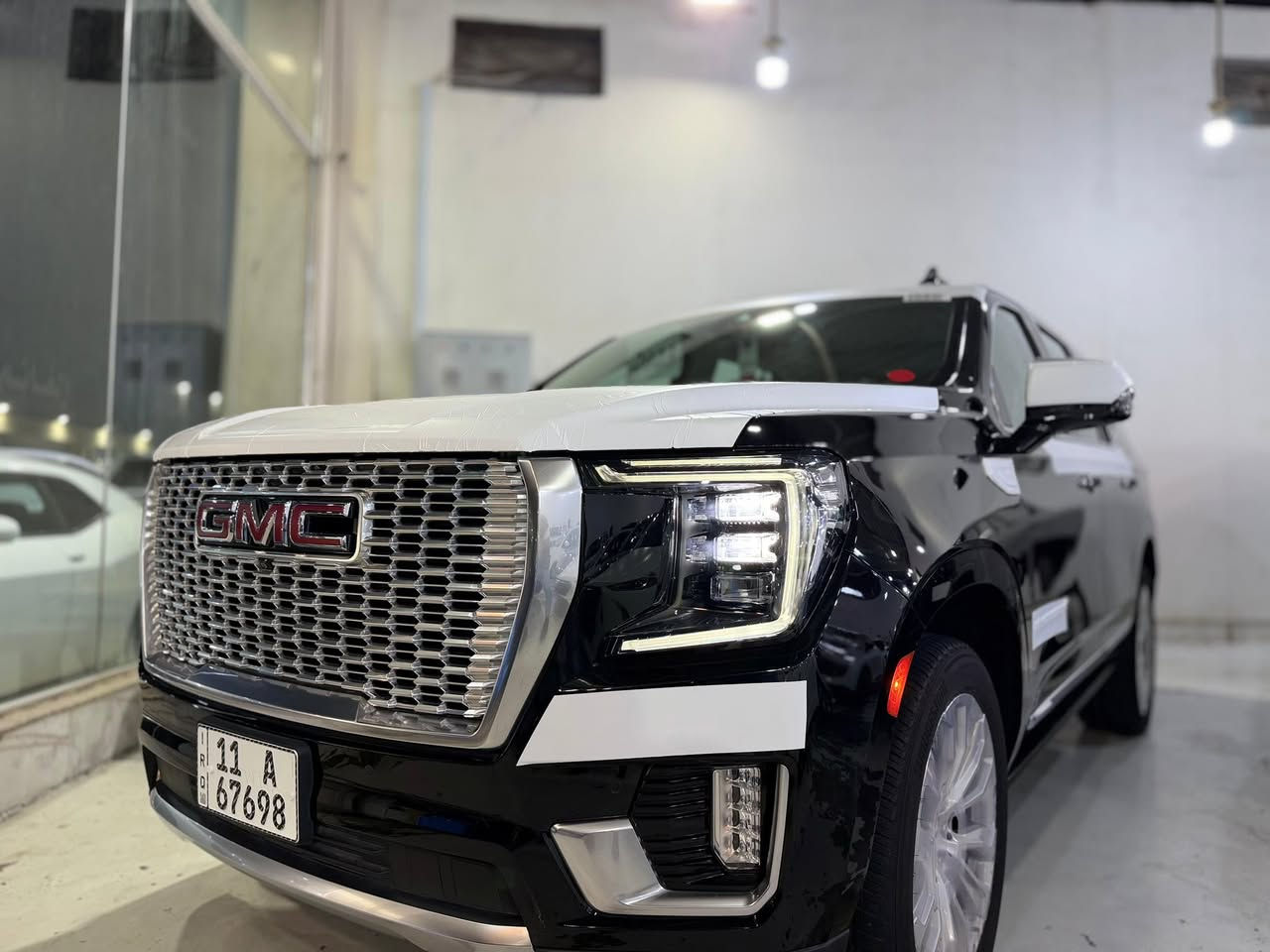 للبيع جمسي دنلي ضمان المنصور السياره جديده بمعنى الكلام ماشيه13الف كفاله عامه بعده بل ضمان مكان السياره البياع  معرض يوسف ***********
