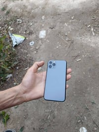 آيفون 11 برو • بطارية 100 • شاشة نضيف