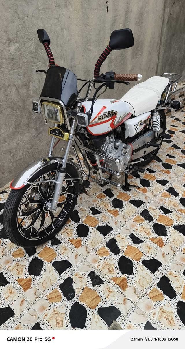 دراجه موديل 25 نضيف جدا كفاله عامه ورقه منفيس وياه السعر 775 وبي مجال مكاني الرمادي التأميم رقمي ***********
