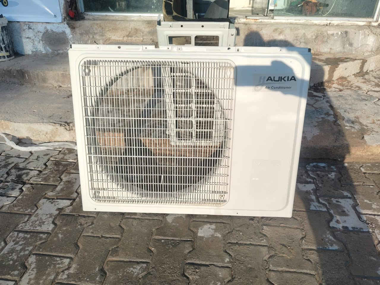 سبلت نوعيه اوكي غاز طنين وثلث 22% ما مصلح ونظافه 90% والسعر 500  الف وبي مجال عنوان نجف حي نيسان الرقم ***********
