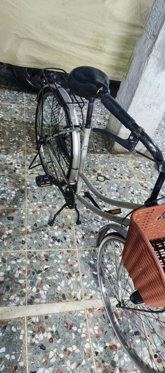 السلام عليكم
بايسكل بناتي للبيع
بايسكل نضيف مابي شي
يرادله شوي ترتيب
السعر:50وبي مجال
المكان:الحسينيه الراشديه
الرقم:***********
