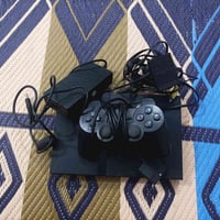 بلايستيشن 2 • كامل ملحقاته • شغال