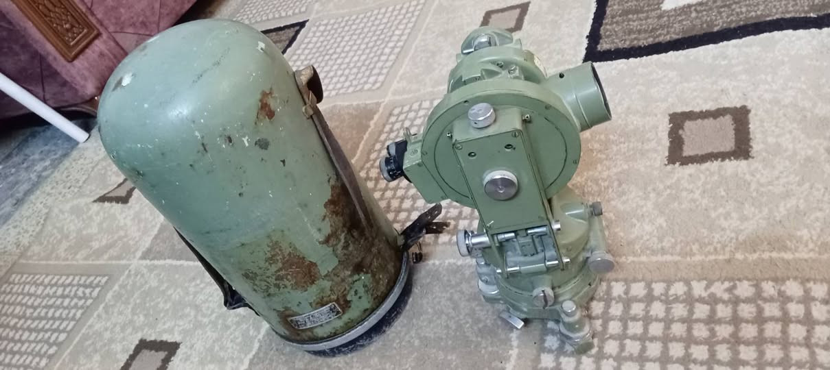 للاستفسار على الرقم ***********
