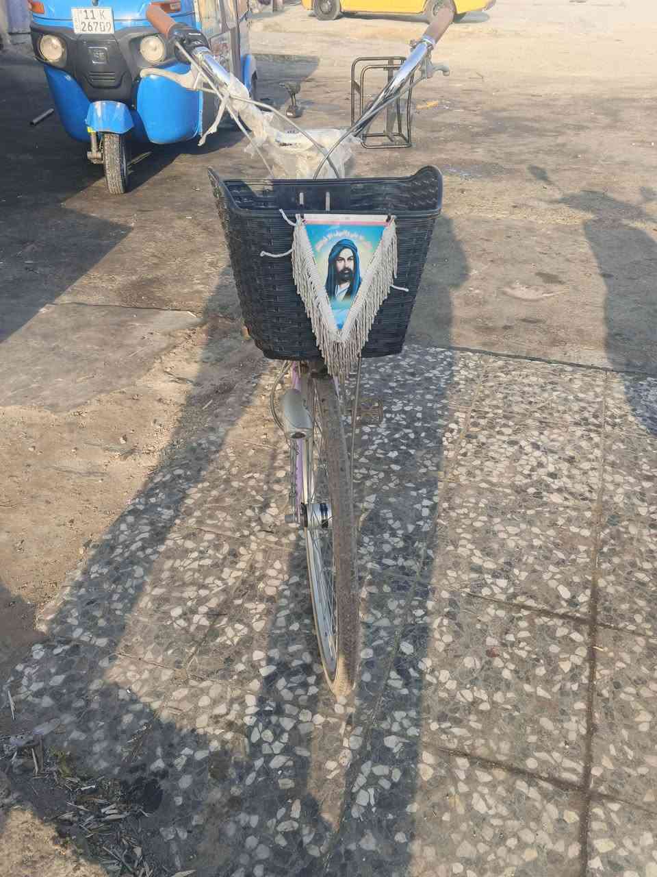 سلام عليكم بايسكل ياباني باله حجم 26 للبيع السعر 130 بي مجال حك الجيه وقم الهاتف ***********
