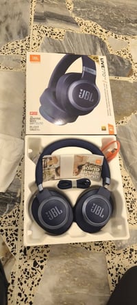JBL Live 770NC • إلغاء الضوضاء التكيفي • ٦٥ ساعة