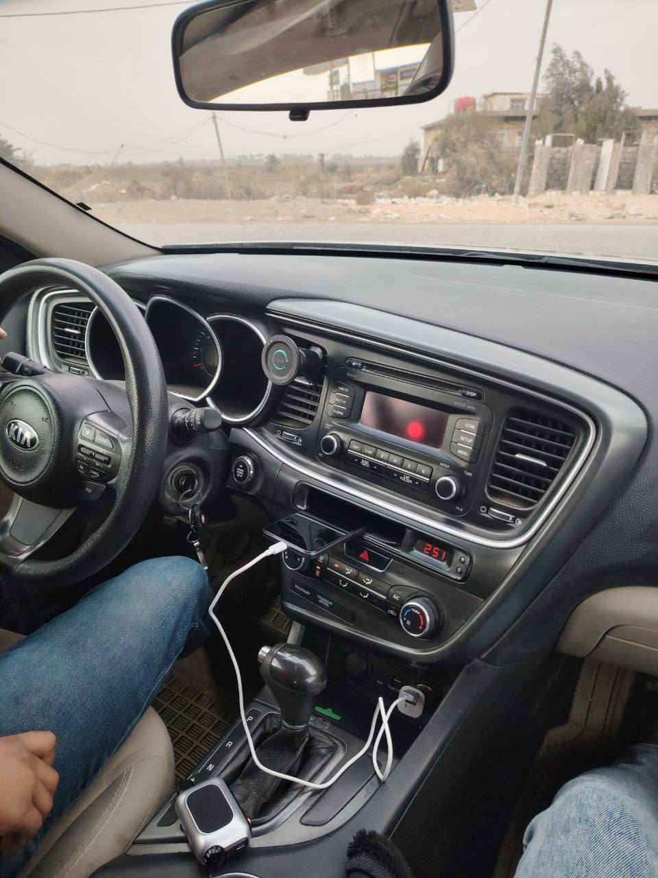 كيا اوبتما 2015 وارد امريكي حادثها جاملغ وباب السايق بسيط كلش وبلعراق جاملغ عكس بي بارد ومرشوش بدون معجون بدون داخل بدون ايرباك
🔧 الگير والمحرك سليمات ممفتوحات شركه – محرك 2400 ماشيه سياره 200الف
رقم دهوك باسمي تحويل ثاني يوم
سنويه لل 2029

🛠️ المواصفات  :
✅ نقط عمياء
✅ تحكم ستيرن جهتين 
✅ شاشة أعطال
✅ إشارات بالمرايات
✅ بلوتوث + AUX
✅ حساس ضغط الإطارات
✅ 3 أنظمة قيادة: عادي • سبورت • إيكو
✅ مانع انزلاق
✅مثبت سرعة
✅ تخم تاير جديد لايت جديد
🚗 السيارة جاهزة من كلشي  
مكاني ديوانية 
للإستفسار أكثر التواصل خاص أو على رقم الهاتف 
‏‪***********
‏‪0773 708 5004‬‏
 السعر 110 وبي مجال كلش بسيط
