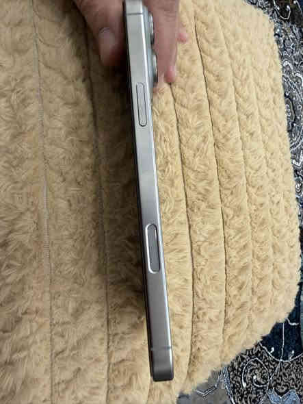 ايفون ١٦ برو ماكس لون تيتانيوم ذاكره (٥١٢) نظافه ١٠٠٪؜ 
بطاريه ٩١ الجهاز لوك مال وكاله زلغ مابي سعر مليون ونص وبي مجال بسيط مكاني دوره الاسكان ***********
