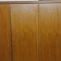 للبيع السعر 150 وبي مجال الرقم 07740857545