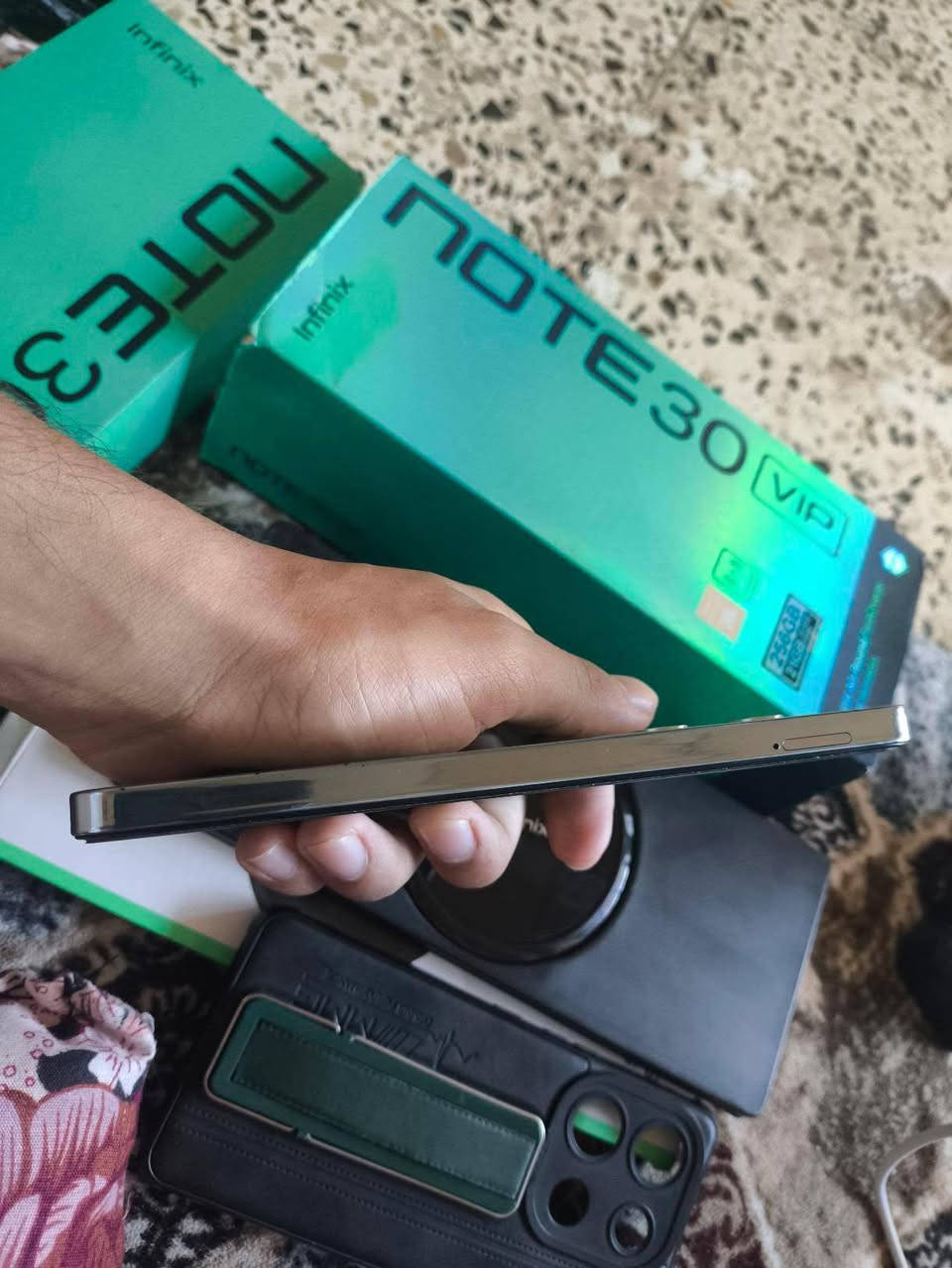INFINIX NOT 30VIP
انفنكس نوت 30 في اي بي

للبيع 220

جهاز نضيف ما واصل صيانة

رام 12+12

شاشة120هرتز
كامل ملحقات
للتواصل خاص او هاذا رقمي
***********
