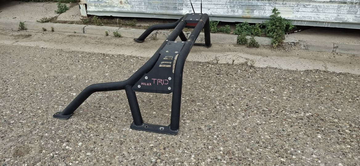 السلام عليكم 
محجر + درع اماني نفس هذا نضافه ٩٠ % السعر ٣٥٠ الف العنوان بغداد 
***********
