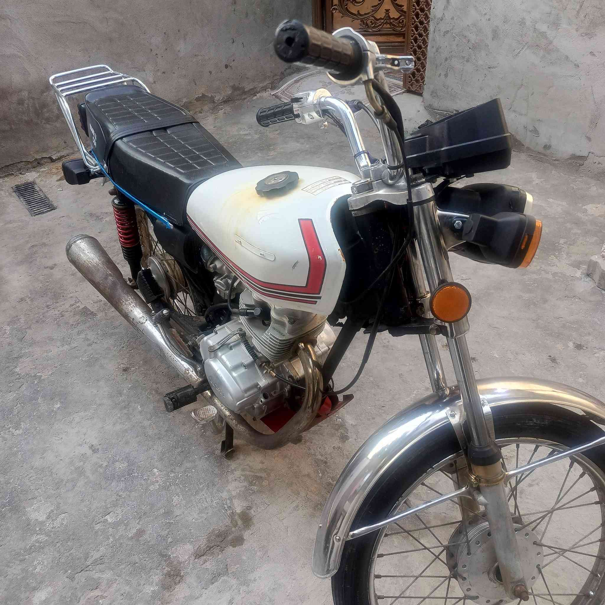 نامه شلامجه دوات نضيفه
كهربائيات شغاله كله جديد
كشن سله مداكر ضفيره عينه لايت صطاب شاير باتري يدات كله جديد
475مكاني قبلة ***********
