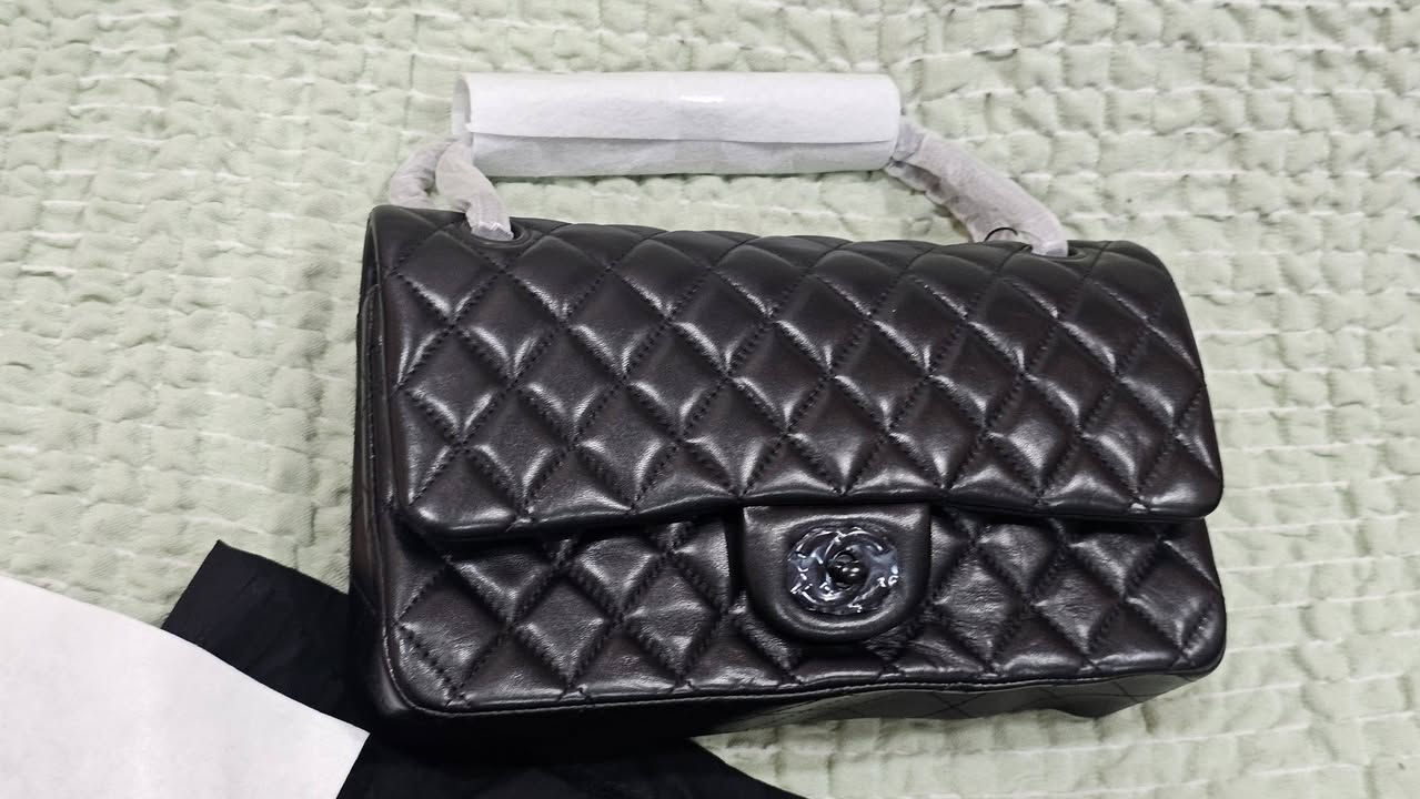 جنطة ماركة شانيل جلد طبيعي اصلية كود وختم
السعر  بالخاص


**إذا كنت صاحب هذا الإعلان وتريد حذفه لأي سبب، رجاءا أرسل رسالة إلى الدعم الفني**