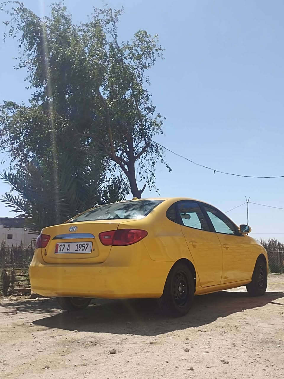 النترا ٢٠٠٧ أمريكي 
محرك ٢٠٠٠ بحاله جيده كير جديد
 طخم تاير جديد مسويلها ادامه كامله لمنظومة البنزين
 تبريد شغال كهربائيات كلها شغاله حساسات خلفيه شاشه تاب جاهزه مكفولة من العيب الشرعي السعر ٨٥ وبيها مجال
 مكاني ناصريه للاستفسار اتصل ***********
