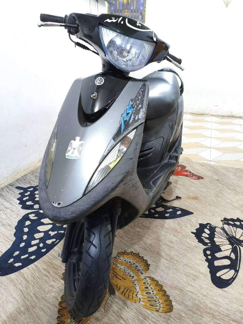 ماكس جديده كلهة شغاله سلف هندر اشاير سكنات ما مفتوحه مشي نهضه خير من الله بوشه 49  ابلاديه لايت عالي وناصي دبلات امامي وخلفي ابريكات اماميه وخلفيه جاهزه اخت الرمبه نعومه كلش حلوه كفرات اصليه حواضن اصليه ما بيها اي نقص مكان حيانية شارع السيد سعر 650 رقم ***********
