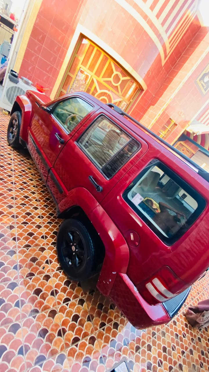 جيب لبرتي 2008 صبغ عام
سياره بأسمي سنويه لل28
مكاني نجف 
سعر 76 وبي مجال قليل 
***********
