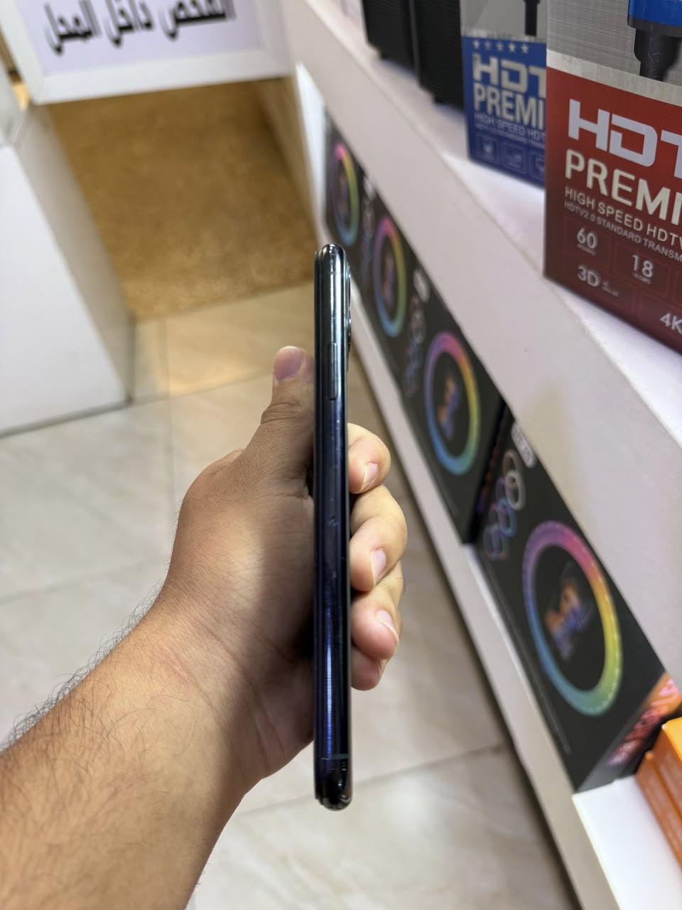 سلام عليكم⚠️
 ⚠️11 برو ماكس ذاكرة 256 بطاريه مبدل اصليه ١٠٠
⚠️جهاز نضيف مابي شي سعره ٣٢٥ وبي مجال ⚠️
⚠️مكاني بغداد الحسينية مال راشديه ⚠️
⚠️***********رقمي⚠️
