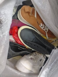 اخوان عندي هاي كله جديد نوعيه زينه أكثر من ٧٠ زوج ابيعها شلع بسعر كلش ...