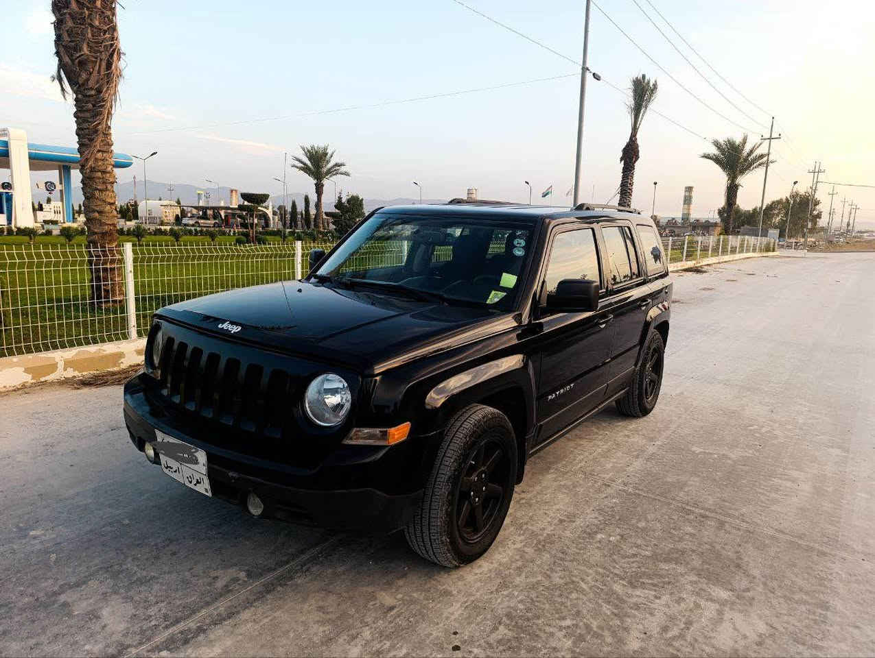 سەرەتا بەناوی خوای گەورەی میهرەبان جێپ پاتریۆت ٢٠١٧ یەک پارچەی بۆیاغە تۆزێک تەعدیلی هەیە لای سەکن ڕەقەم هەولێرە دوو عەیبی هەیە درایم شەفتی لای سەیاق تەقەی دێ لەگەڵ سەنەوی بەسەر چوە دەنا سەیارەکە زۆر پاکە ١٠٠٠٠٠ ڕۆیشتوە شوێنم لەڕانیە سعر ١٢٥ گەڵا و معامەلە ژ.م *********** *********** رانية, السليمانية
