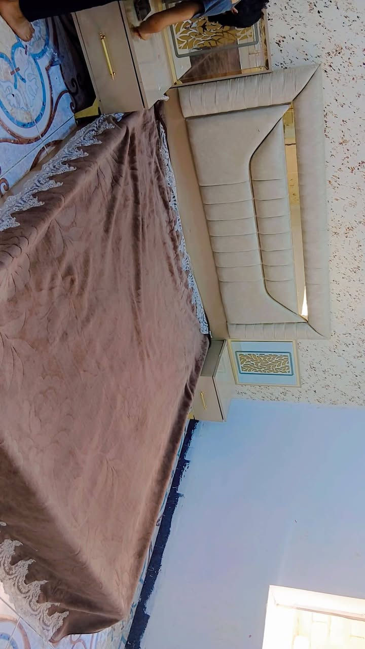غرفه نوم ٩قطع مستخدم شهرين ضرر بسيط بل كنتور فطر بل جامه فقط ٧٠٠بيها مجال بسيط العنوان القاسيه شارع المستشفى ***********وتساب
