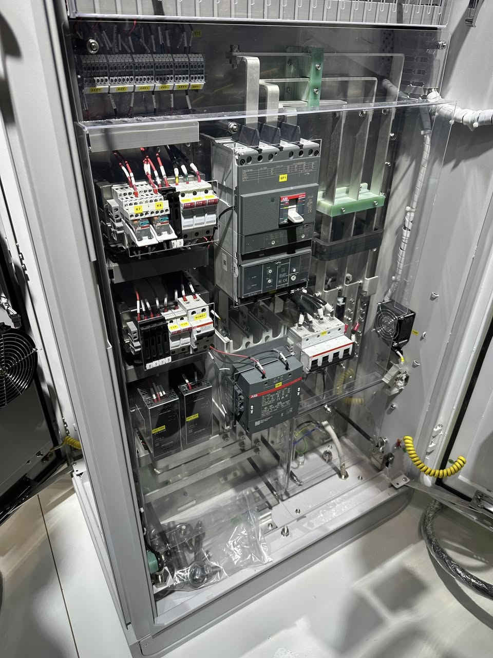 شركة لمعان الوسام الشركة العراقيه الأولى الرائدة في تجارة شواحن السيارات الكهربائية وكلاء الماركة الاقوى في العالم AUTEL
شواحن ac
شواحن dc
ضمان لمدة 3 سنوات ***********

للمزيد من المعلومات اتصلو ***********
***********
اربيل شارع 100 الجهة المقابلة لفاملي مول 
مستعدون للبيع جملة ومفرد 
شواحن الاوتيل الاولى على مستوى العالم 
شواحن اوتيل ev autel
