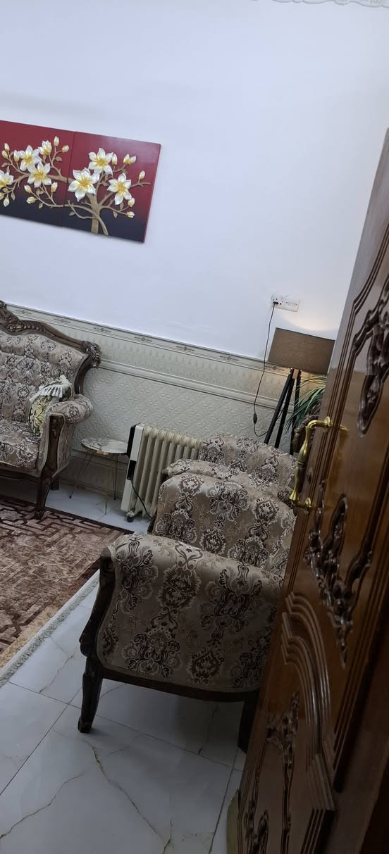 السلام عليكم ورحمة الله وبركاته دار للبيع مساحة ٢٠٠ متر  زراعي بي وصل تطويب شارع الشموخ مقابل جسر المشاة مقابل صيدلية وسام إبراهيم فرع البان الطائي يحتوي على غرفتين نوم صاله واستقبال ومنور صحيات خارجيه داخل بيت مشتمل نظام سويت يحتوي على غرفة نوم كبيره وغرفه صغيره  ومطبخ وصحيات مشترك  منور
الاتصال على الرقم واتس ***********

السعر 200وبي مجال

السلام عليكم ورحمة الله وبركاته دار للبيع مساحة ٢٠٠ متر  زراعي بي وصل تطويب شارع الشموخ مقابل جسر المشاة  فرع البان الطائي يحتوي على غرفتين نوم صاله واستقبال ومنور صحيات خارجيه داخل بيت مشتمل نظام سويت يحتوي على غرفة نوم كبيره وغرفه صغيره  ومطبخ وصحيات مشترك  ومنور
