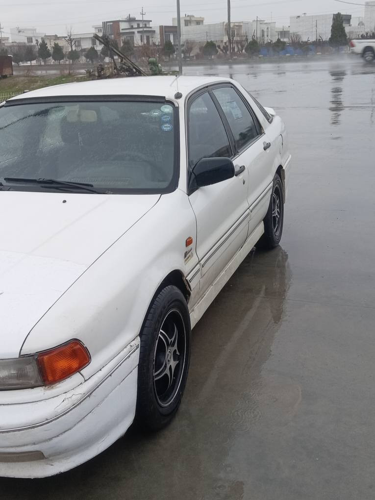 گڵاند مۆدیلی 1992 مەکینە 63 دوپارچەی بۆیاغ سەنەوی 4مانگە بەسەرچوە سیارەکەگێرومەکینەو توندوتۆلی بەشەرت چوارتایەو ویلی نوێ هەزەی نوێ یە ناوی لەدەرێ جوانترە سعری 44وەرەقەومجال ناونیشان ڕانیە حاجیاوا *********** رانية, السليمانية
