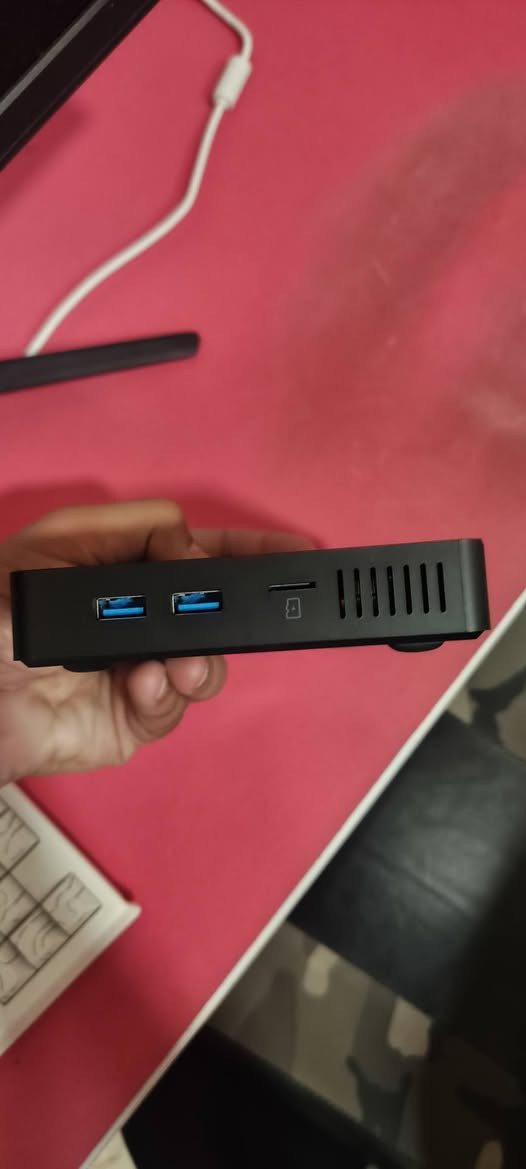 السلام عليكم
mini pc مني بيسي للبيع
مواصفات مذكوره داخل الصور
جديد جدا 
ماعرف شكد سعره بصراحة
‏‪***********‬‏ متواجد واتس و فيس
مكان بغداد
