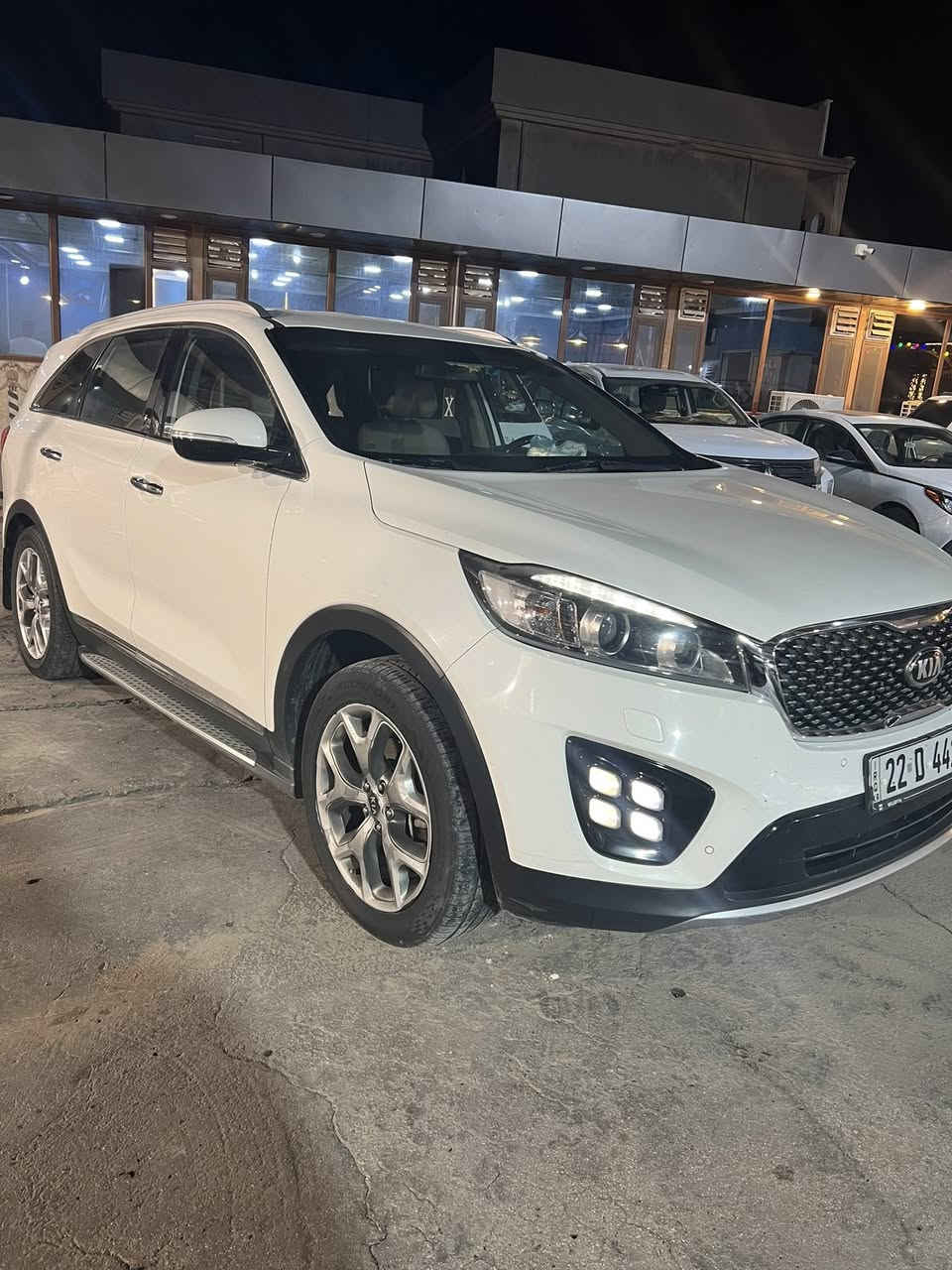 السلام عليكم
سورنتو خليجي ١٨ محرك ٤
كفاله عامه وضع الشركه 
ماشيه ١١٠
مكان فلوجه 
فووول عدا الفتحه 
سونار موجود 
السعر ١٩٢
***********
