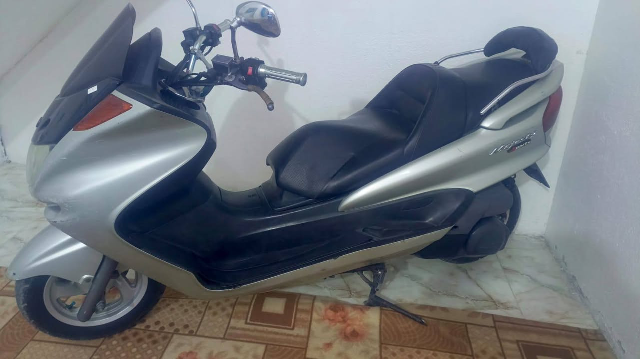 دراجه ماجسته جاهزه 
السعر12 ورقه وبيها مجال
الرقم ***********
