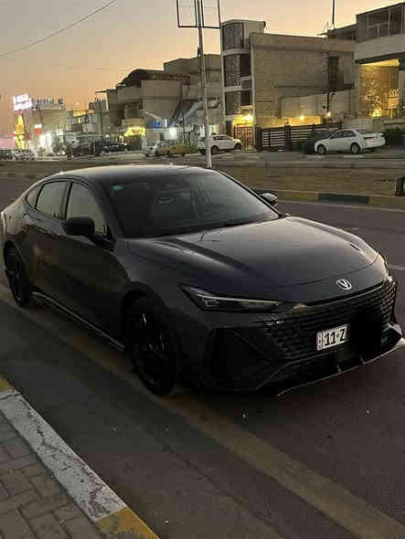 السلام عليكم
للبيع شانجان يوني-ڤي 2025 فئة السبورت — مواصفات كاملة ومميزة:

المواصفات الميكانيكية

محرك 2000 توربو بقوة 229 حصان

گير 8 سرعات AT

وضعيات قيادة: إيكو – نورمال – سبورت – سمارت + زر سوبر ريس (وضع السباق)

المواصفات الخارجية

بانوراما

جناح كهربائي

كزوز رياضي مع 4 فتحات صالونصة

إضاءة LED أمامية وخلفية

ويل 18 رياضي + إطارات كونتيننتال

مرايا جانبية كهربائية قابلة للطي

لون رصاصي غامق مميز

الأنظمة الذكية والأمان

تحديد مسار + تحذير مغادرة المسار

رادار أمامي + حساسات أمامية وخلفية

بريك تلقائي مانع تصادم

كاميرات 540°

داش كام تسجيل تلقائي

قيادة شبه ذاتية

مراقبة ضغط الإطارات TPMS

وسائد هوائية متعددة

الداخلية والراحة

نظام صوتي SONY (10 سماعات + دمام خلفي)

مقاعد رياضية جلد بلونين

تبريد مقاعد

المقاعد الأمامية تحكم كهربائي

تحكم ستيرن 4 اتجاهات + ستيرن رياضي Double-D

شفتات سرعة

تبريد أمامي وخلفي

إضاءة محيطية متعددة الألوان

زجاج أوتو مع فتح/غلق من الريمونت

شاشة ترفيه 12.3 إنش + عدادات رقمية 10.25 إنش

أبل كار بلاي + أندرويد أوتو

شحن لاسلكي

معلومات إضافية

ماشية 13 ألف فقط (قابلة للزيادة)

على وضعية الشركة

مكفولة من الضربة والطخّة والصبغ

السيارة حرّة / رقم بغداد

السعر: 29 مليون

للاتصال: ***********
