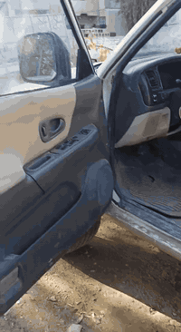 سلام عليكم مسيوبيشي ناتيفيا للبيع السيارة مكلوبة ومعمرة مكينة كير تبريد شرط السعر ٥٨ مكاني البلديات للاتصال ***********
