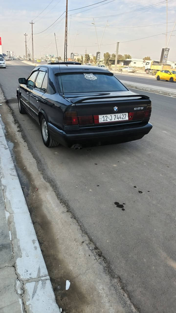 سلاام عليكم اخوان بيع مستعجل بي إم 525 رقم مصطره هزه جديدة سنويه لا 30 محرك كبس كير توماتيك كير محرك شرط كابون بانزين شرط تحويل سيارة مكفولة من طخه وضربه فقط صبغ جماليه طخم ورا وكدام كلو جديد طخم تاير جديد وايرمنيه كلو شغال سيارة ترايك لا بغداد عنواني موصل حي الميثاق السعر 52 بيه مجال شي قليل خوان مكلف بل نشر اليحب يخبرني عل رقم ***********///***********
