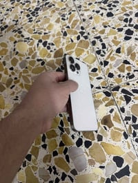 ايفون١٤ ذاكرة٥١٢ بطارية٨٧ الجهاز جديد بي بس الضهر مفطور والباقي كلة جد...