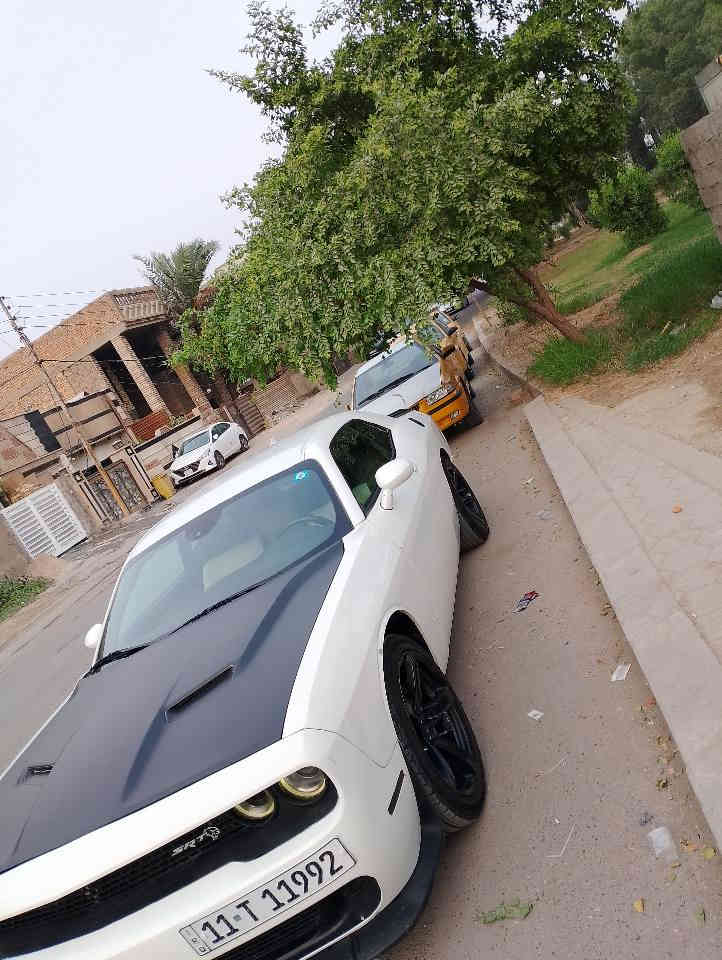 السلام عليكم 
جالنجر 2015 رقم بغداد دولي تحويل مباشر 

حادث سياره جاملغ خلفي من أمريكا وهنا نصبغت حزام 
لغود شواصي وحوض ودواخل وقماره كلهن كفاله مكفوله من حادث قوي 
ايرباكات كلهن شغالات بيه معجون بجاملغات خلفيه 

السياره فول مواصفات عده فتحه
شاشه جبيره وكامره خلفيه وحساسات 
كشنات جلد وكهرباء وتدفئه تبريد
ستيرن كهرباء وتدفئه وشفتات ستيرن 
نظام سبورت
سستم صوت الباين 
رادار امامي 
رادار جانبي وهيترات بلمري 
تشغيل عن بعد 
السيارة فول بس فتحه مابيه 
تخم تاير ويل كب جديد 
صدر امامي وخلفي جديد 
تبريد ثلج 
سياره نظيفه وترايه ناعم 
ماشيه 120 الف 
السعر 125 قفل سعر نهائي 
مكانه بغداد تقاطع درويش 
*********** بغداد
