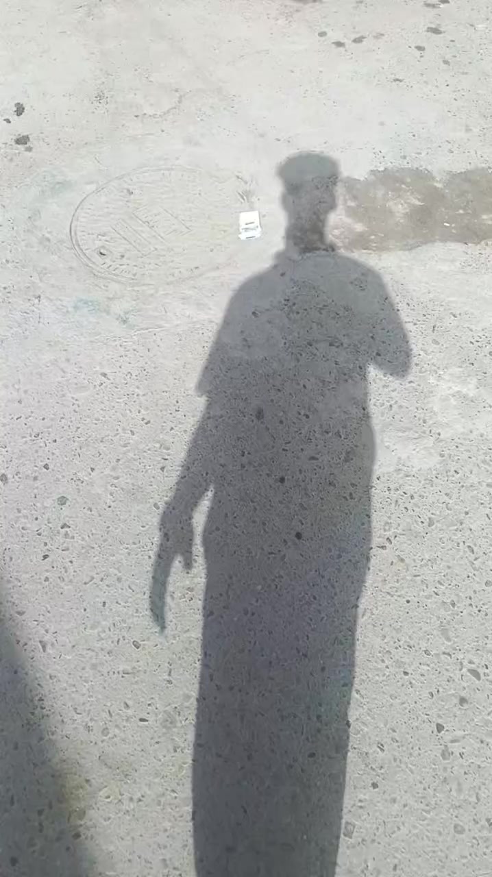 سلام عليكم بيت للبيت مساحه 65متر مكان حي البتول بحث العلمي مجاور حي النصر تواصل ***********
