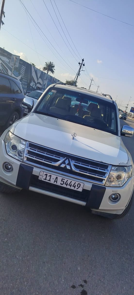 باجيرو ٢٠١٠ حبتور فول مواصفات ٧ راكب ابيض صدفي
المواصفات
*ويل كب
*دمام خلفي
*فول تحكمات ستيرن ٣ جهات
*كشنات كهرباء جهتين وجلد
*مري شفط
*حساسات خلفيه
*فتحه سلايت
*لايتات عدسات وزنون
*شاشه فول مواصفات وابل كار بلي وكامره خلفيه
*فور ويل درايف حقيقي
السياره مفوله واستخدام قليل ما متعوبه محركه 3500cc المرغوب مكينه وكير نضيفات بدون مشاكل وبيه تخم تاير جديد وادامه كاملة على منظومة الاحتراق وبيه عزل حراري وعزل طسه كامل

السياره بيه فقط صبغ جاملغ امامي يمنه وطخه بحافة البنيد 
السياره رقم بغداد شبه مميز هزه وسنويه جديده باسمي تحويل مباشر
للبيع فقط ب١٣٨ وبيه مجال

المكان العامريه الشراي يتصل ***********
