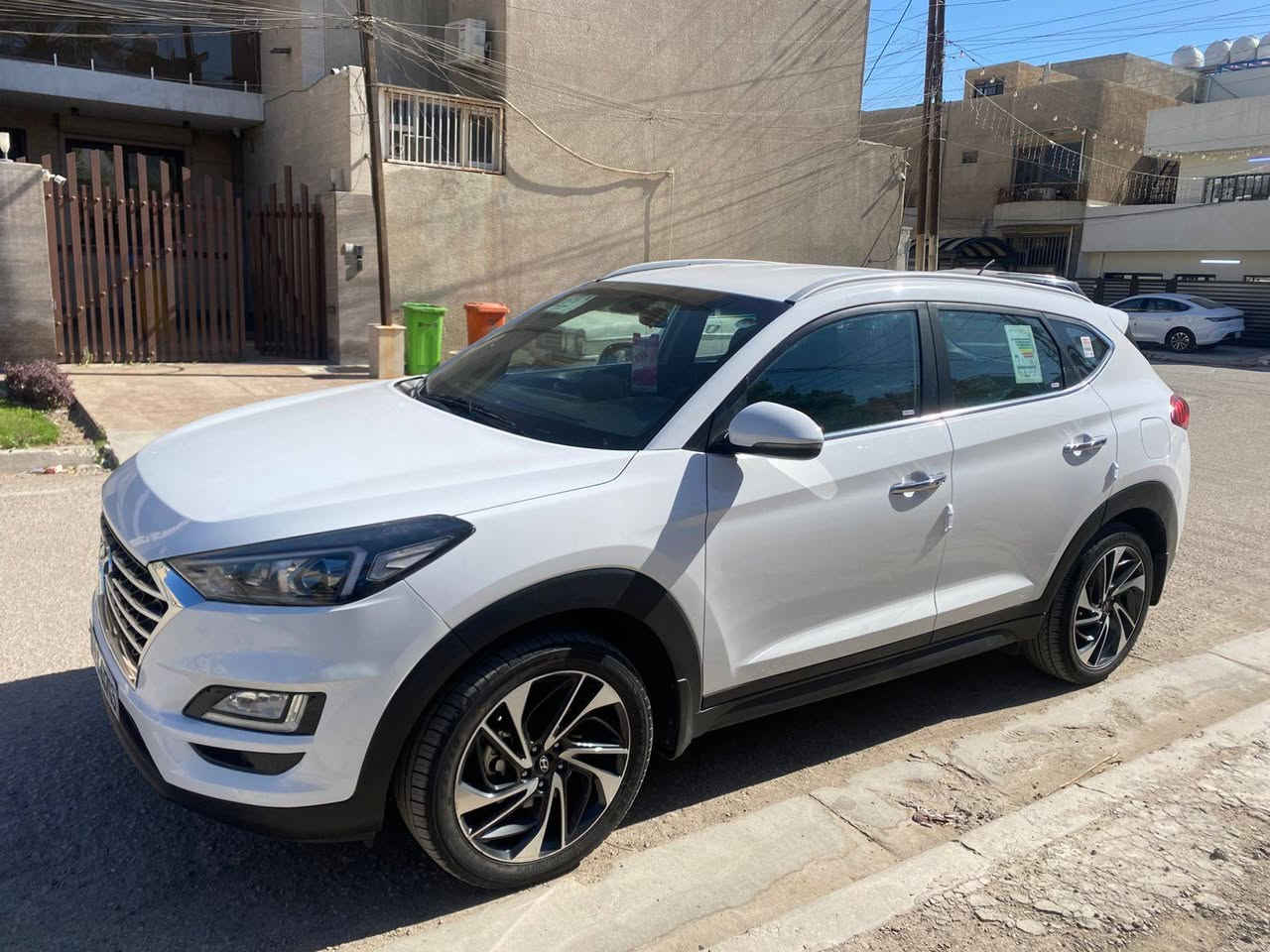 🚘 هيونداي توسان 2020 خليجي – فول مواصفات

🔹 رقم أربيل – باسمي مباشرة
🔹 مكفولة
🔹 فحص وسنوية جديد
🔹 سيارة نظيفة جداً (هزة)

⚙️ المواصفات:
✔️ محرك 2000 سي سي
✔️ بصمة تشغيل + أبواب
✔️ كشنات أمامية كهرباء
✔️ حساسات أمامية وخلفية
✔️ شاشة كبيرة + كاميرا 360
✔️ شاحن موبايل وايرلس
‏✔️ LED حاجب
✔️ ويل كبير
✔️ قطعتين تبريد
✔️ مراية شفط
✔️ هندبريك يدوي

📍 الموقع: بغداد – الكرخ
💰 السعر: 195 ورقة وقابل للتفاوض للجادين فقط

📞 للاستفسار: *********** بغداد, العراق
